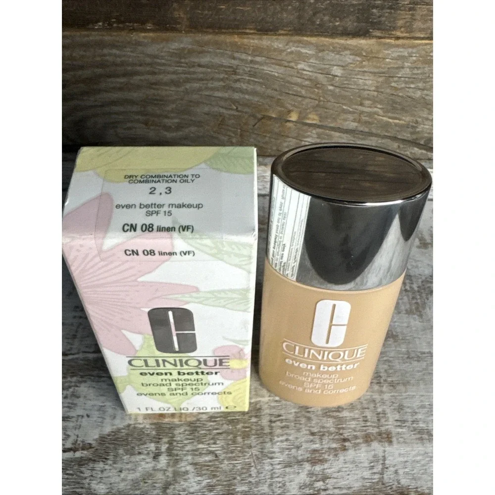 Clinique lightweight foundation